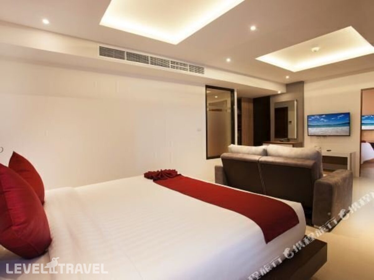 фотографии номера Семейный номер отеля Paripas Patong Resort в Таиланд(Патонг Бич) - фото №2