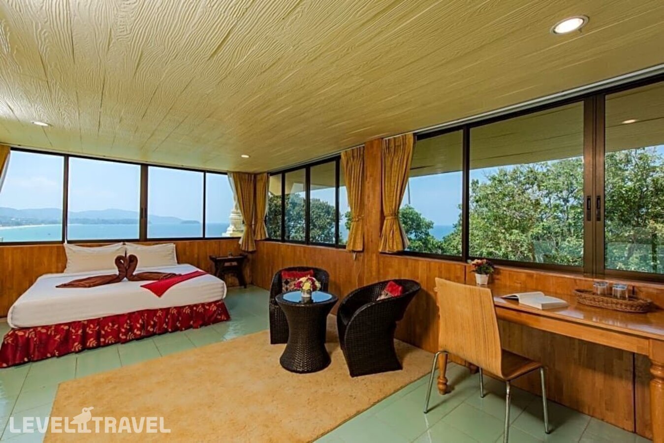 фотографии номера Люкс отеля Baan Karon Hill Phuket Resort в Таиланд(Карон Бич) - фото №7