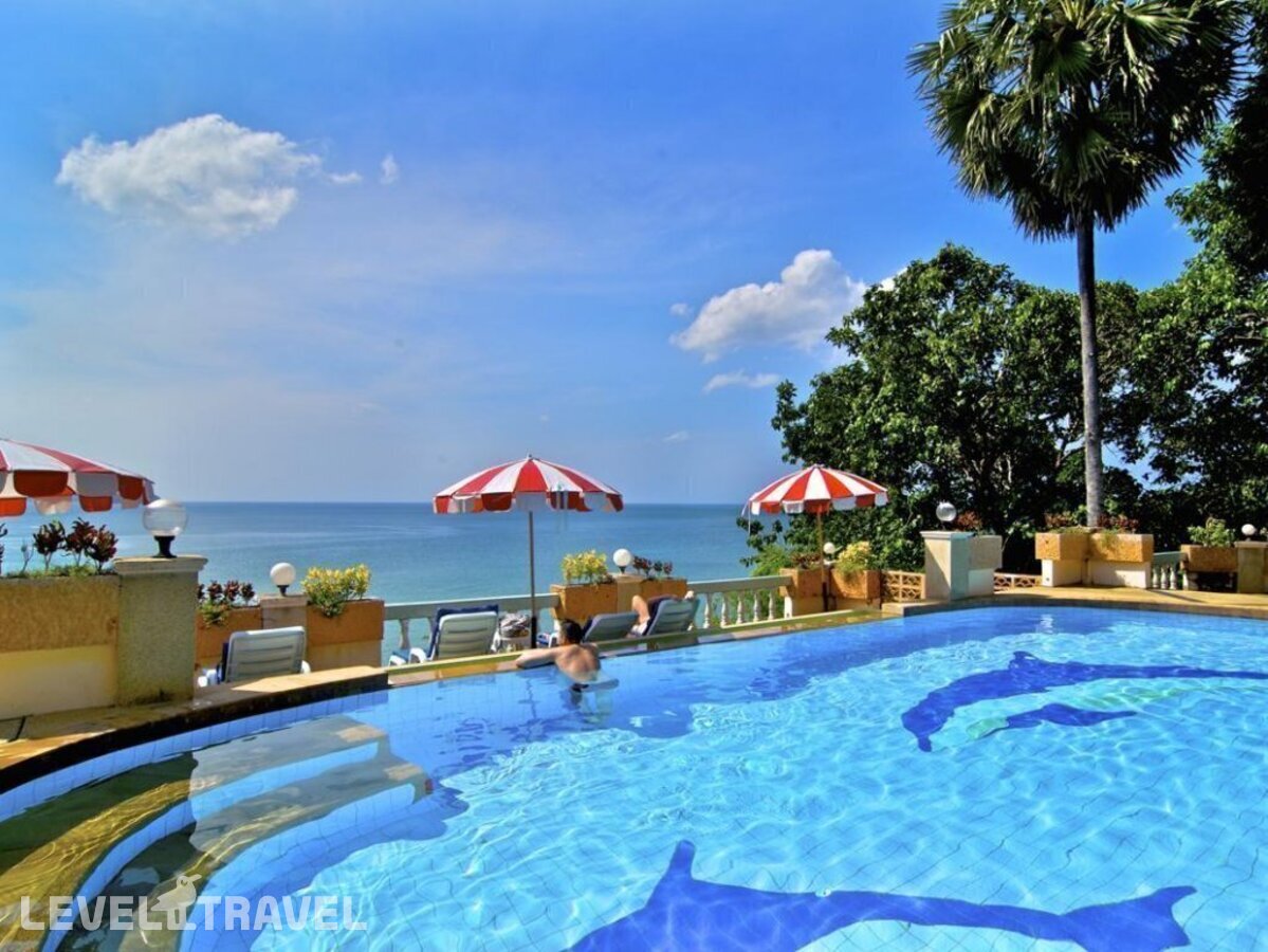фотографии номера Люкс отеля Baan Karon Hill Phuket Resort в Таиланд(Карон Бич) - фото №1
