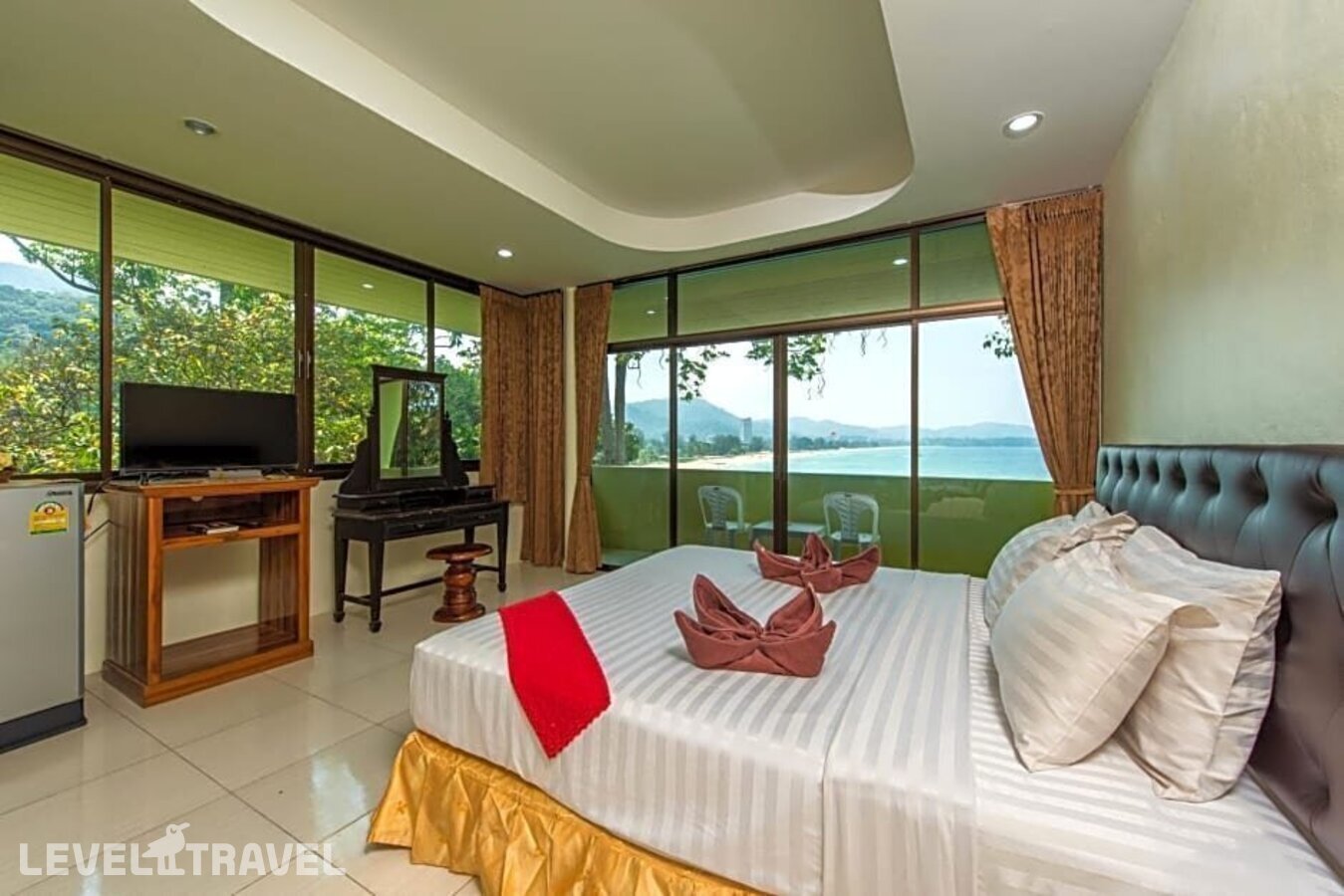 фотографии номера Люкс отеля Baan Karon Hill Phuket Resort в Таиланд(Карон Бич) - фото №2