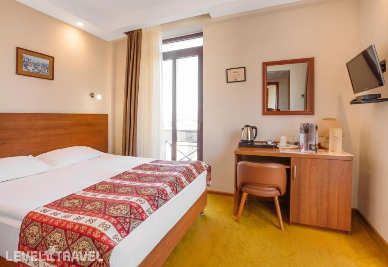 фотографии номера Экономичный номер отеля Urban Boutique Hotel в Грузия(Тбилиси) - фото №1
