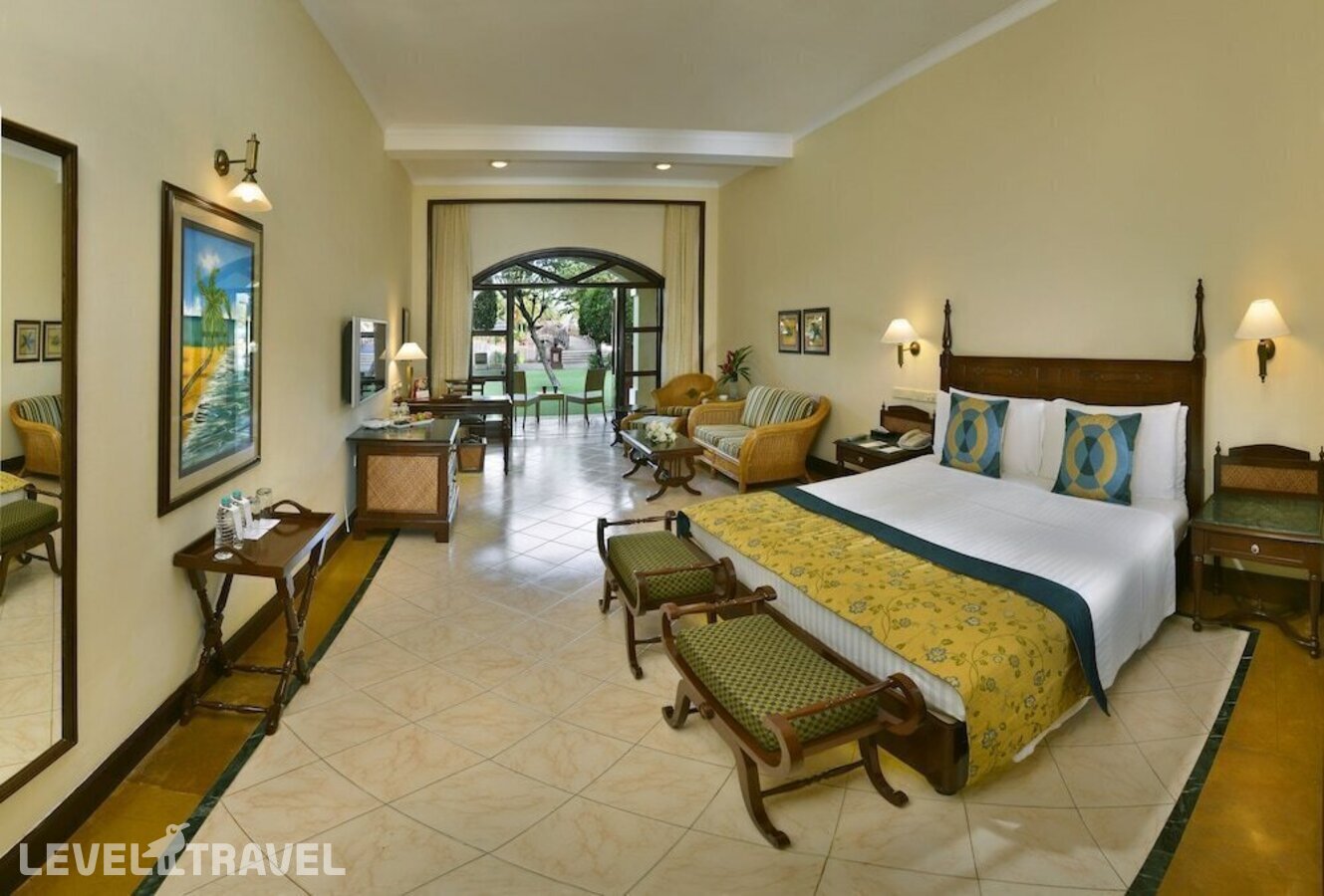фотографии номера Люкс с видом на море отеля The Lalit Golf & Spa Resort в Индия(Палолем) - фото №10