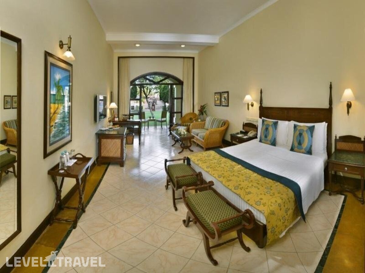 фотографии номера Люкс с видом на море отеля The Lalit Golf & Spa Resort в Индия(Палолем) - фото №5