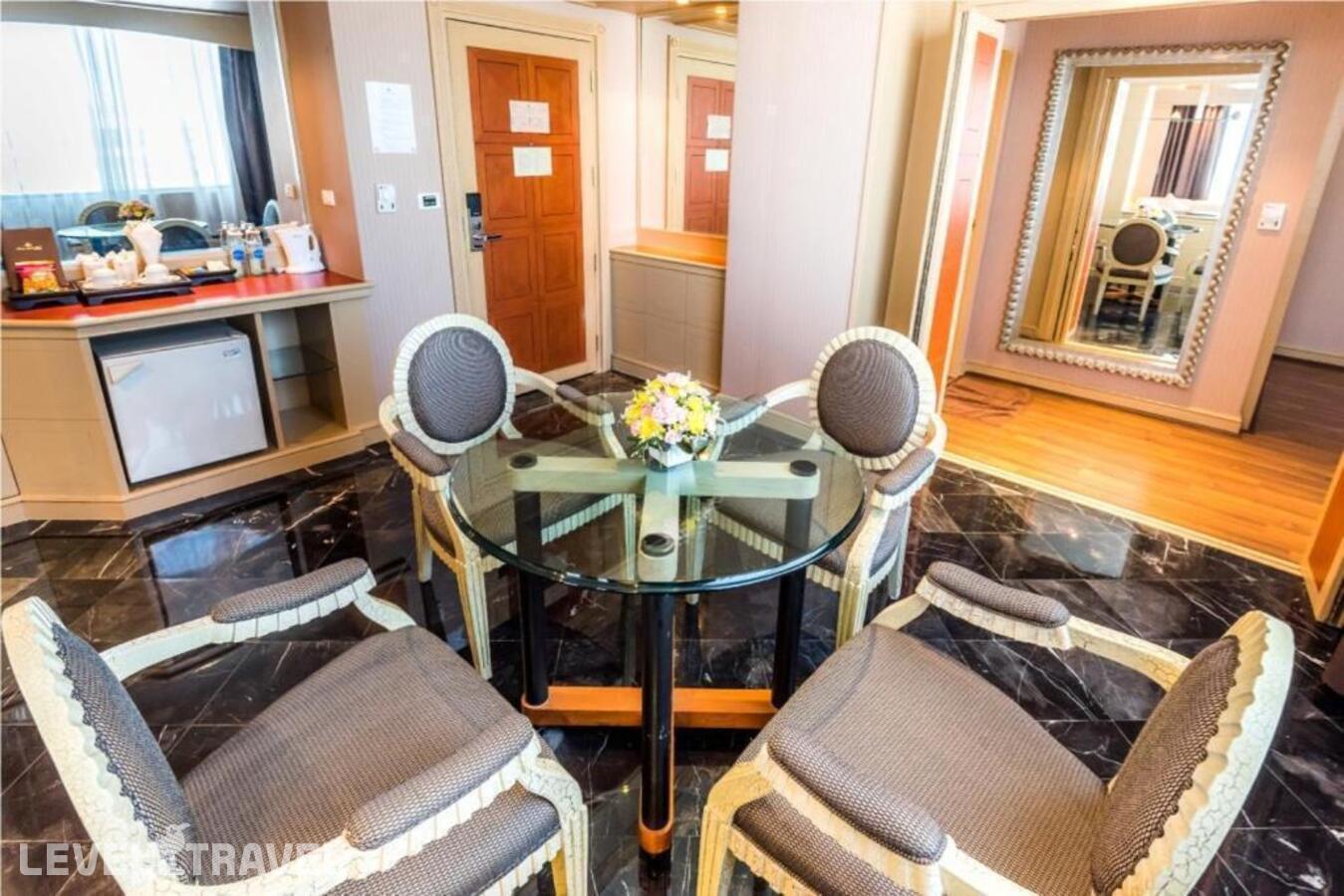 фотографии номера Люкс роскошный отеля Maruay Garden Hotel в Таиланд(Бангкок) - фото №9