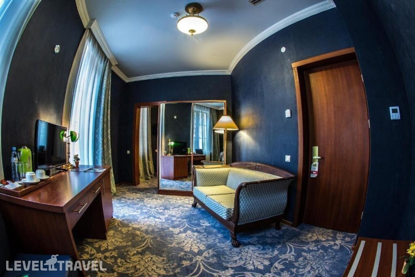 фотографии номера Делюкс отеля Astoria Hotel Tbilisi в Грузия(Тбилиси) - фото №4