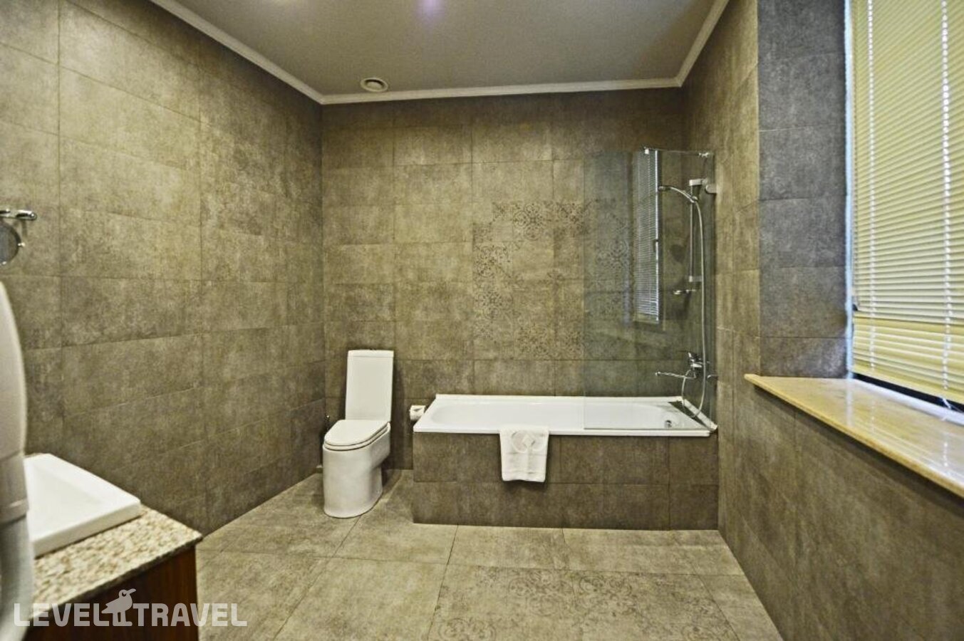 фотографии номера Делюкс отеля Astoria Hotel Tbilisi в Грузия(Тбилиси) - фото №6