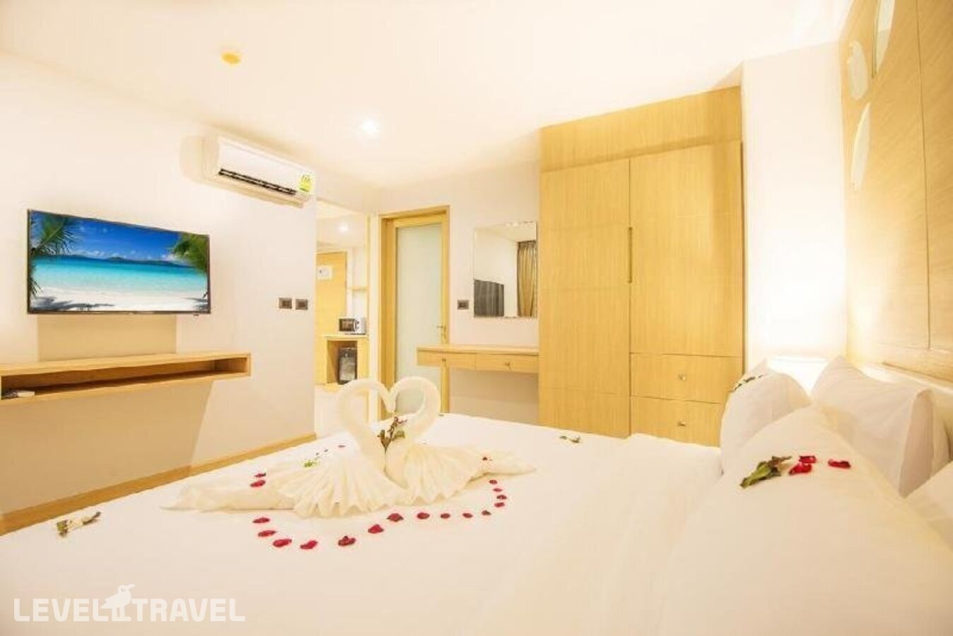 фотографии номера Стандартный номер отеля Clarion Hotel Patong (Ex.Araya Patong Beach Hotel) в Таиланд(Патонг Бич) - фото №10