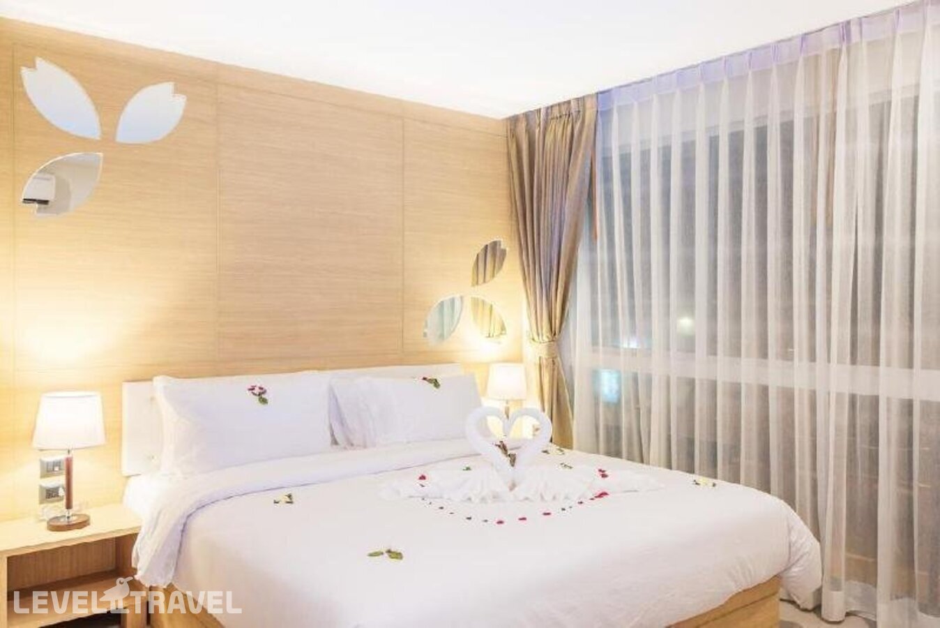 фотографии номера Стандартный номер отеля Clarion Hotel Patong (Ex.Araya Patong Beach Hotel) в Таиланд(Патонг Бич) - фото №9