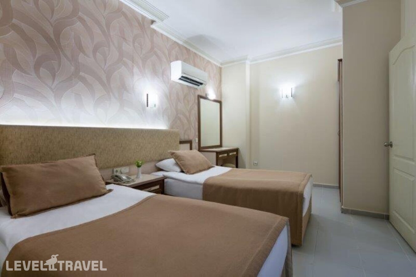 фотографии номера Семейный номер отеля May Flower App Hotel в Турция(Аланья - центр) - фото №5