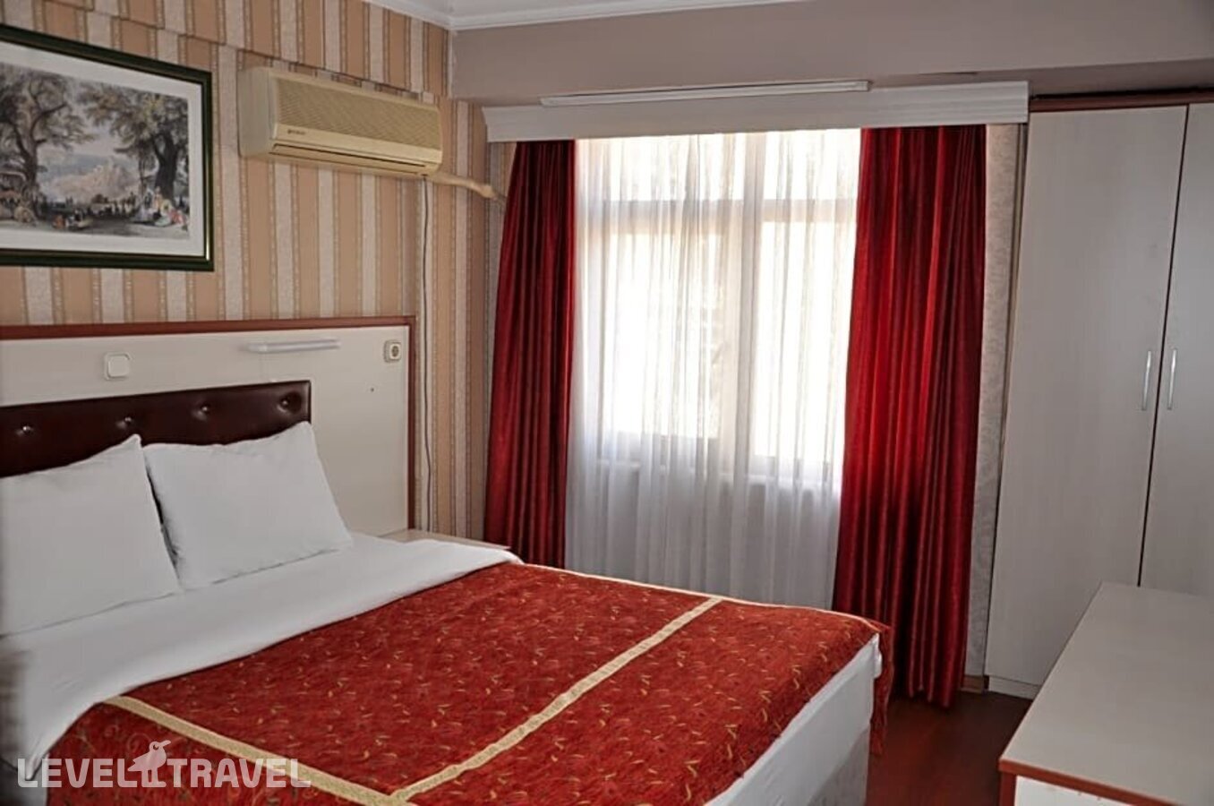 фотографии номера Семейный номер отеля Tayhan Hotel в Турция(Фатих) - фото №4