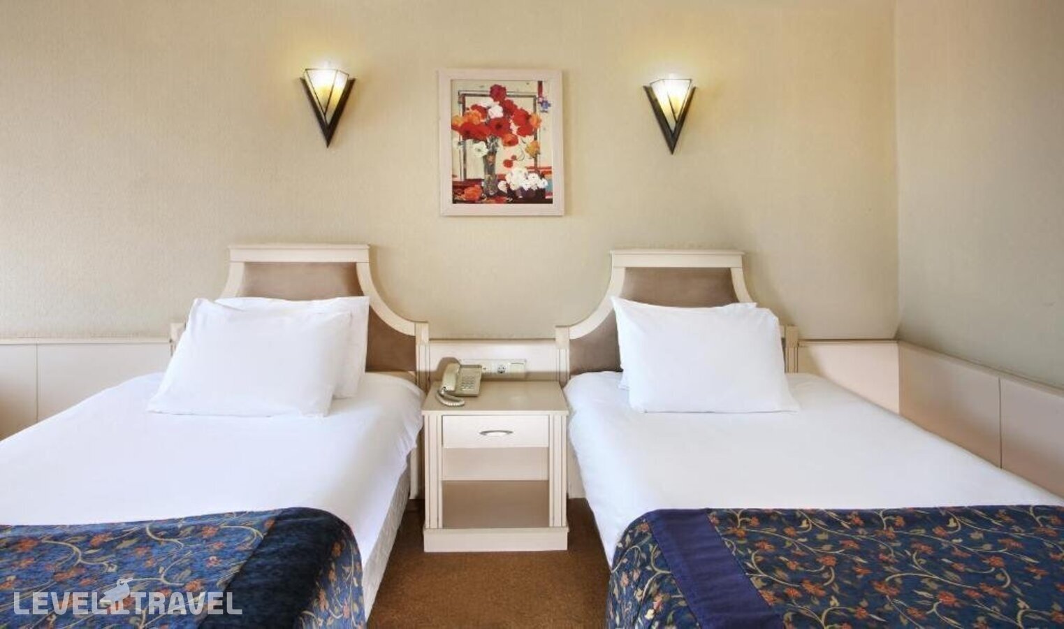 фотографии номера Пятиместный номер отеля Berr Hotel в Турция(Фатих) - фото №5