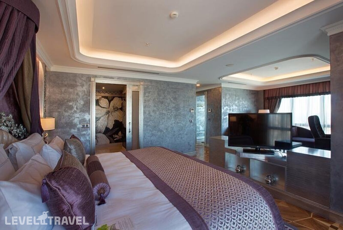 фотографии номера Делюкс отеля Dedeman Bostanci Istanbul Hotel & Convention Centre в Турция(Аташехир) - фото №1