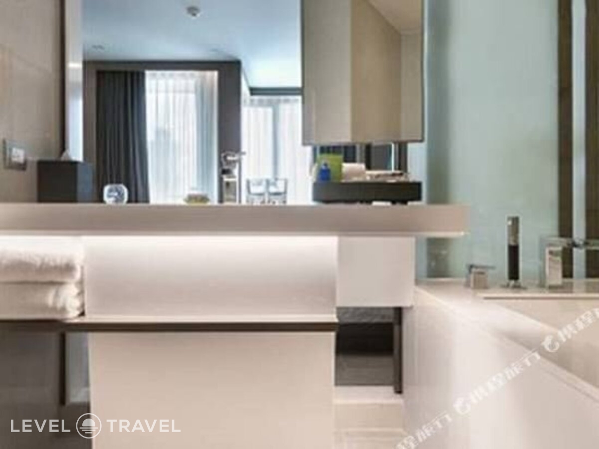 фотографии номера Клубный премьер отеля Mytt Beach Hotel в Таиланд(Центральная Паттайя) - фото №6