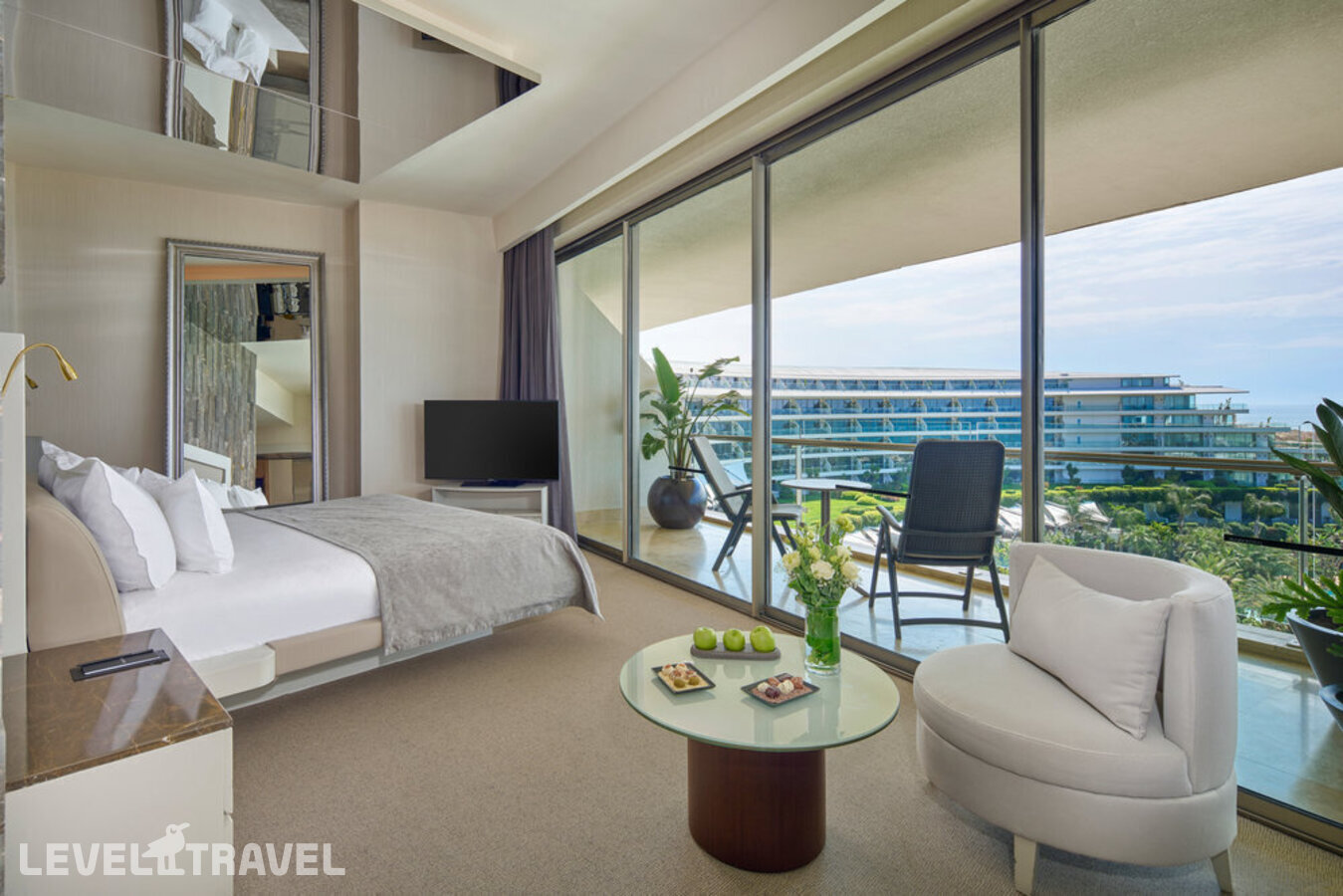 фотографии номера Семейный люкс с видом на море отеля Maxx Royal Belek Golf & Spa в Турция(Белек) - фото №1