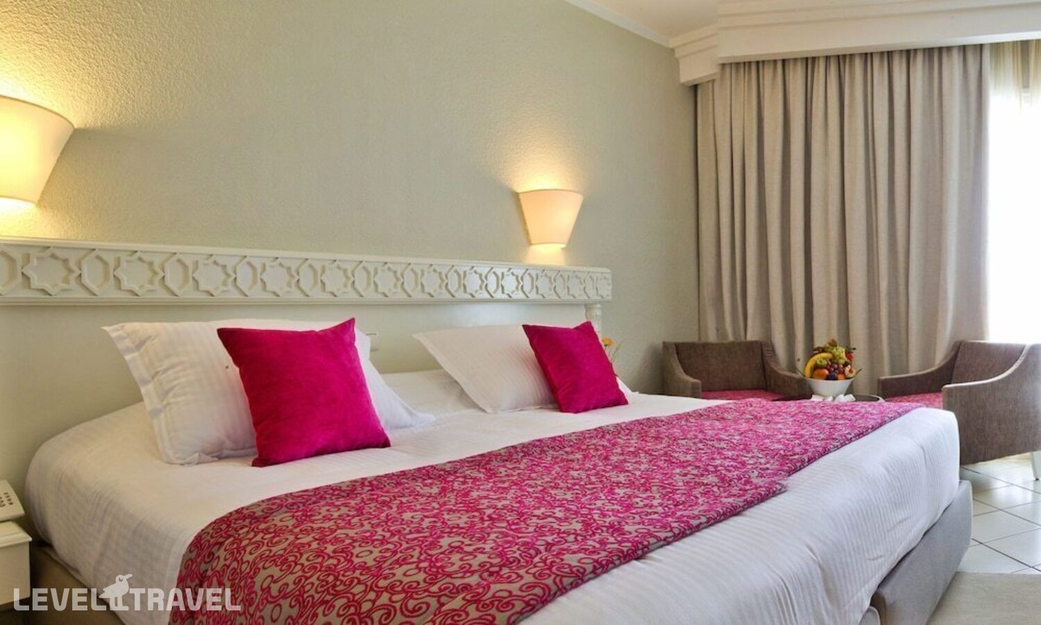 фотографии номера Улучшенный номер отеля El Mouradi Palm Marina в Тунис(Порт Эль-Кантауи) - фото №58