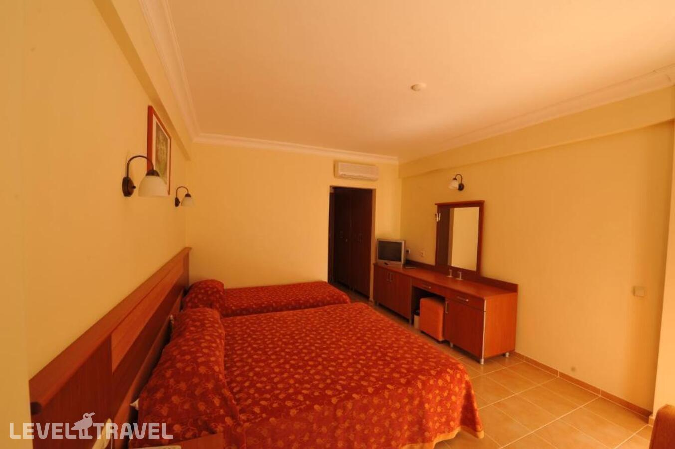 фотографии номера Трехместный номер отеля Mavruka Hotel в Турция(Олюдениз) - фото №3