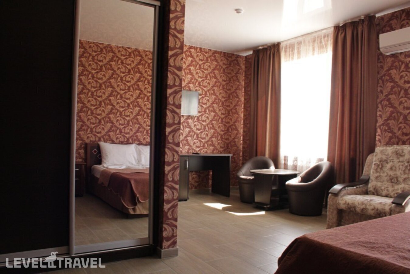 фотографии номера Стандартный номер отеля Golden Sunrise Hotel в Россия(Лермонтово) - фото №5