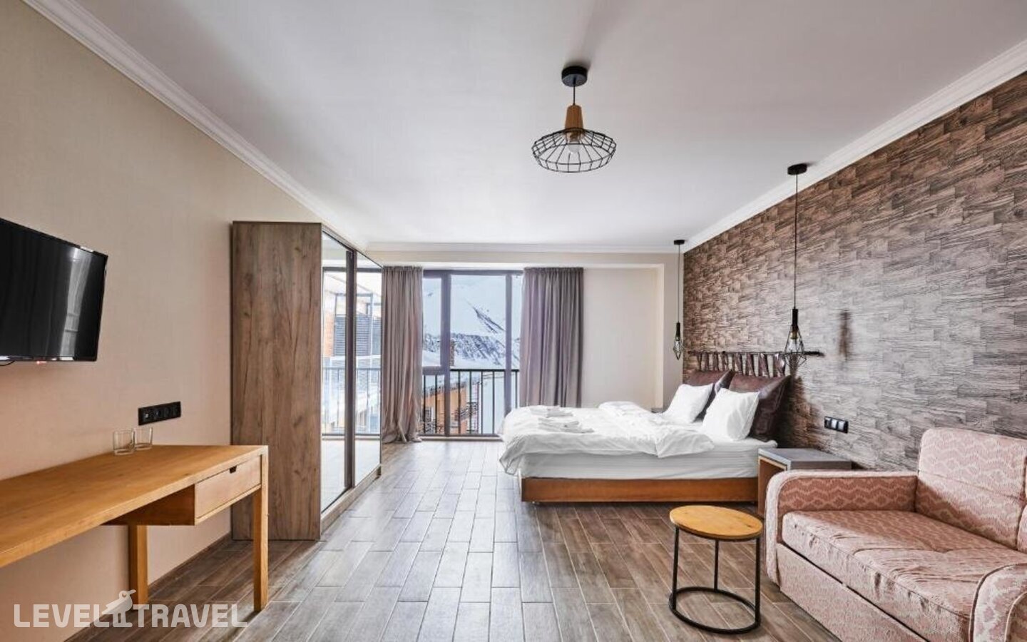 фотографии номера Номер Представительский отеля Gudauri Loft в Грузия(Гудаури) - фото №9