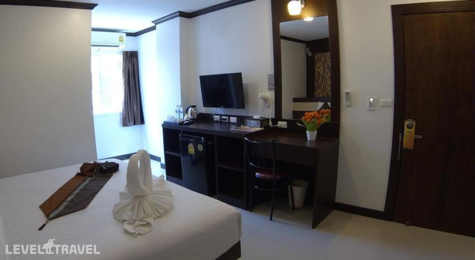 фотографии номера Улучшенный номер отеля Patong Mansion Hotel в Таиланд(Патонг Бич) - фото №5