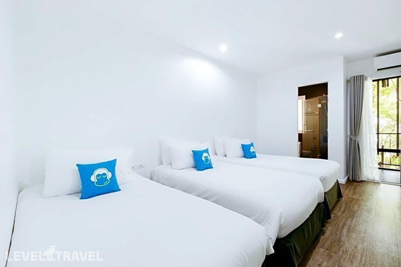 фотографии номера Улучшенный номер отеля Blu Monkey Hostel в Таиланд(город Пхукет) - фото №8