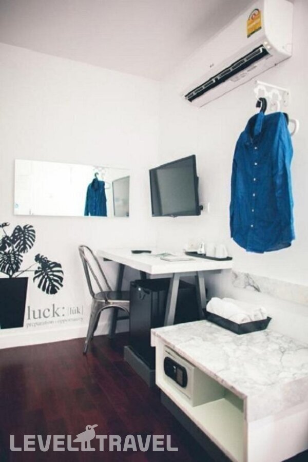 фотографии номера Трехместный номер отеля Blu Monkey Hostel в Таиланд(город Пхукет) - фото №6