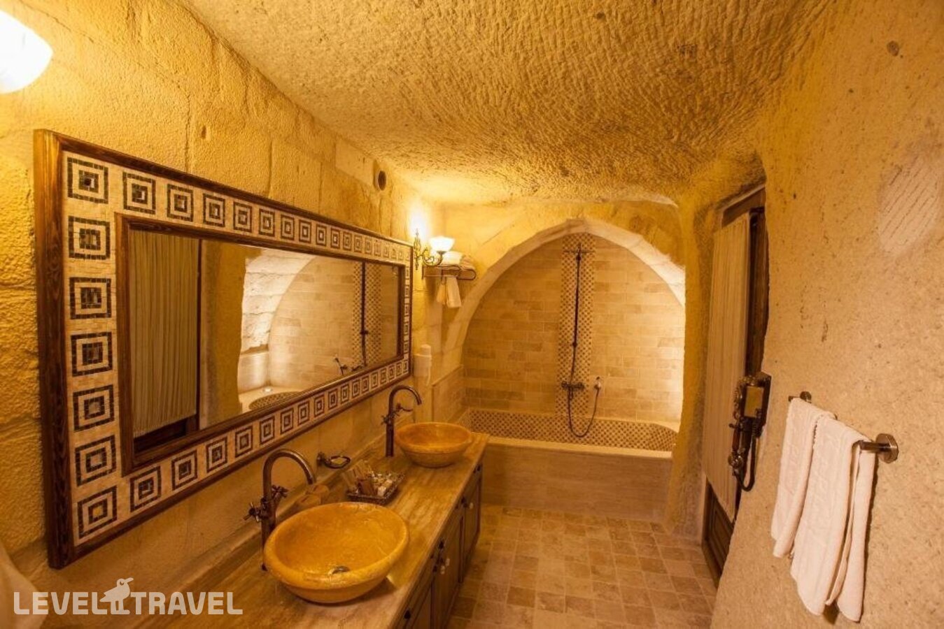 фотографии номера Люкс отеля Kayakapi Premium Caves Cappadocia Hotel в Турция(Ургюп) - фото №48
