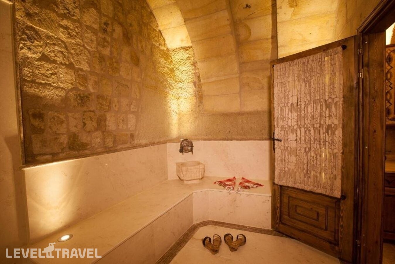 фотографии номера Люкс отеля Kayakapi Premium Caves Cappadocia Hotel в Турция(Ургюп) - фото №46