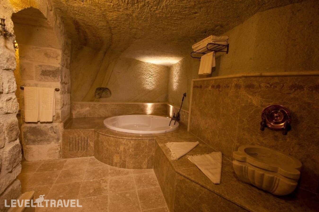 фотографии номера Люкс отеля Kayakapi Premium Caves Cappadocia Hotel в Турция(Ургюп) - фото №49