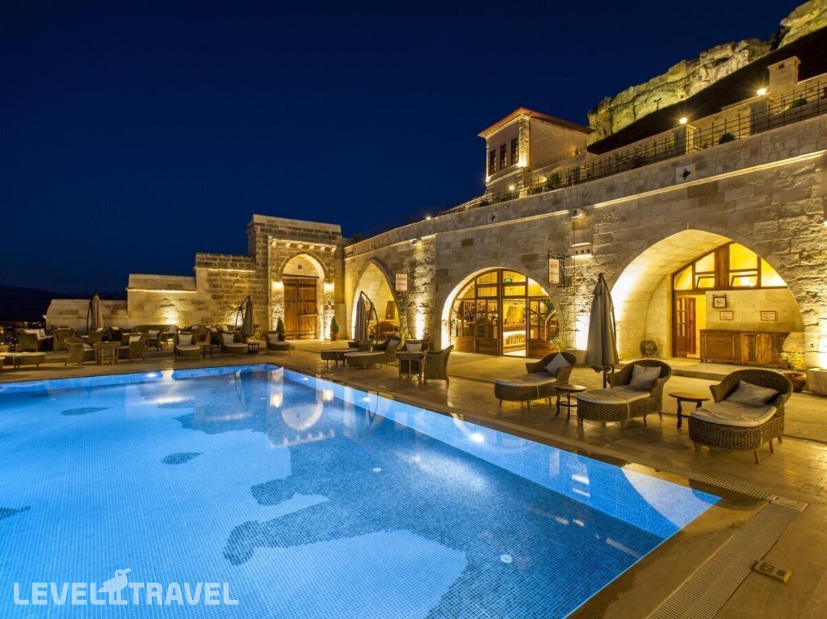 фотографии номера Люкс отеля Kayakapi Premium Caves Cappadocia Hotel в Турция(Ургюп) - фото №2