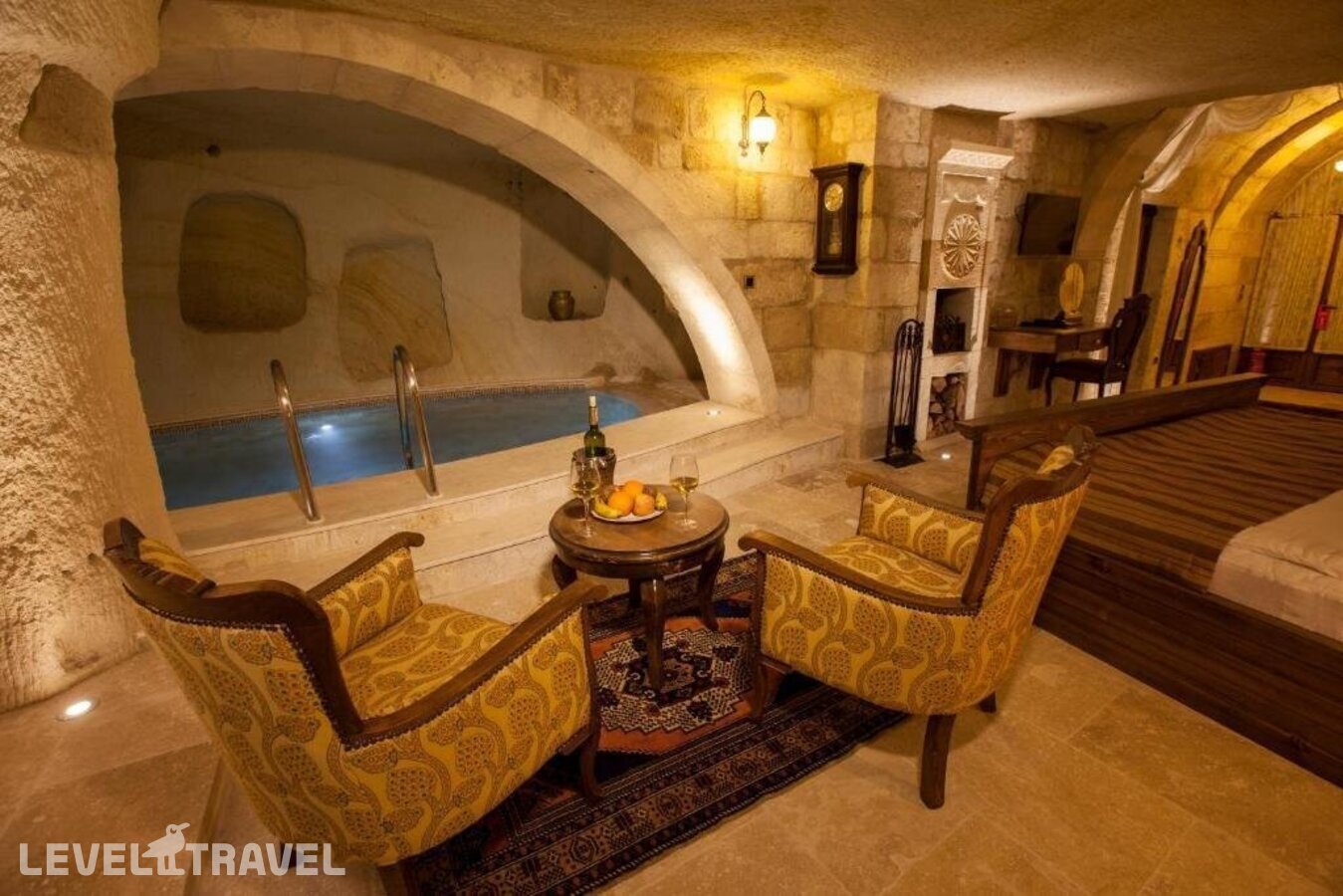 фотографии номера Люкс отеля Kayakapi Premium Caves Cappadocia Hotel в Турция(Ургюп) - фото №20