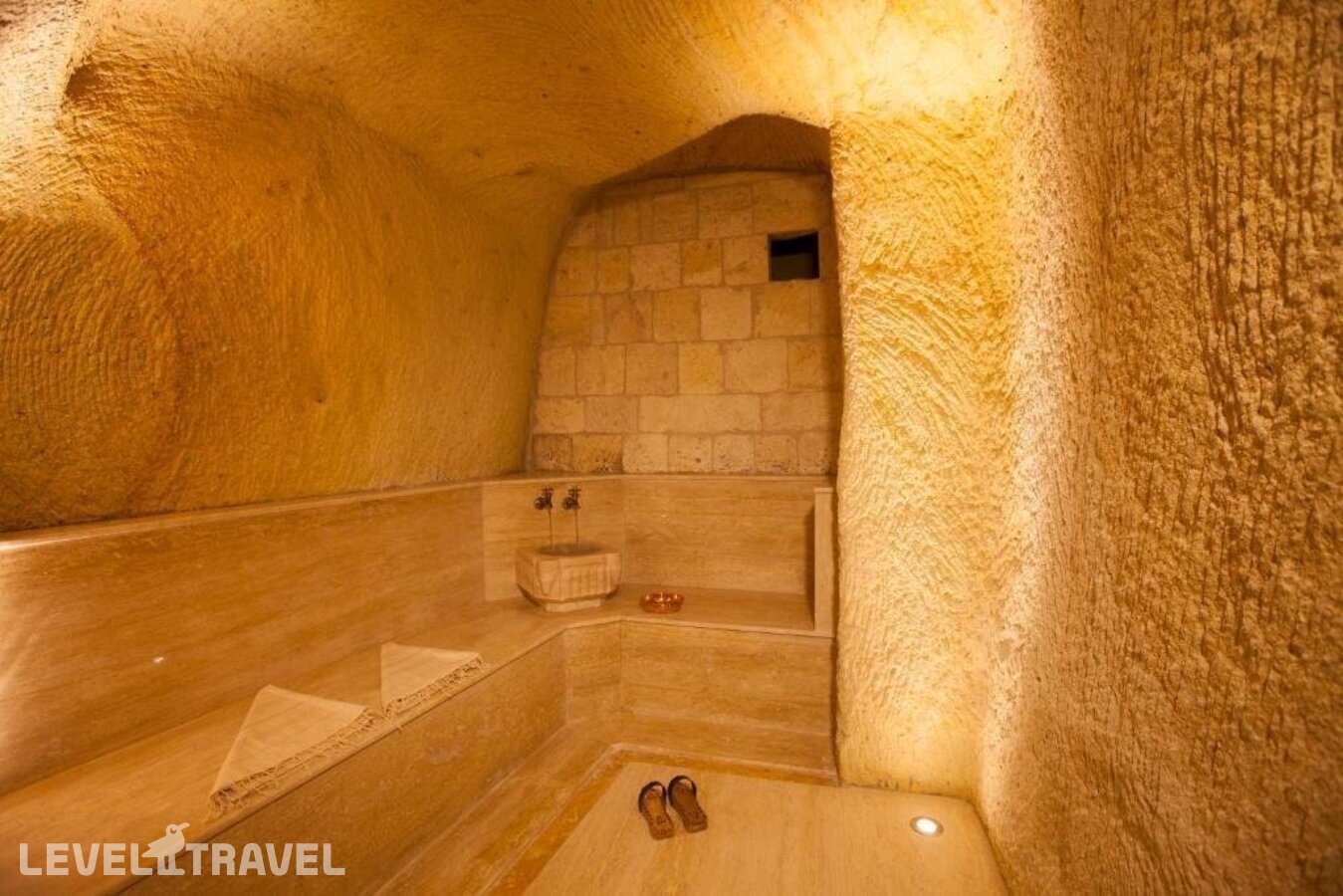 фотографии номера Люкс отеля Kayakapi Premium Caves Cappadocia Hotel в Турция(Ургюп) - фото №50