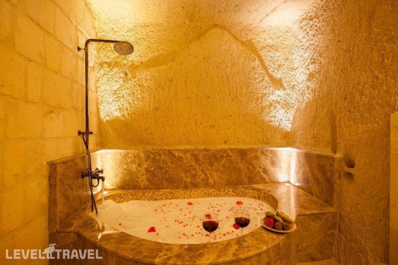 фотографии номера Стандартный номер отеля Kayakapi Premium Caves Cappadocia Hotel в Турция(Ургюп) - фото №17