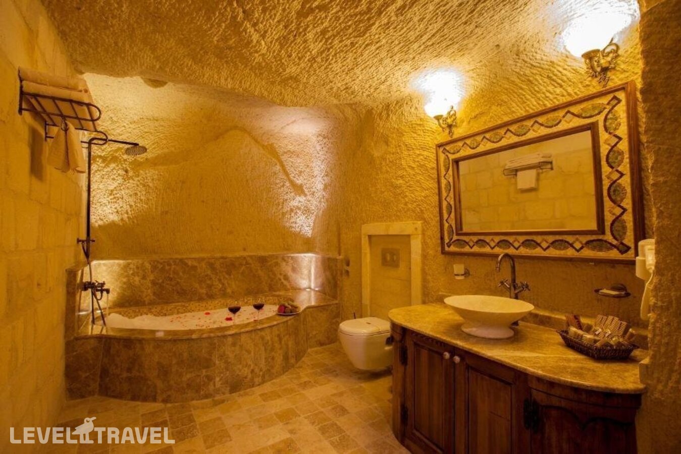 фотографии номера Стандартный номер отеля Kayakapi Premium Caves Cappadocia Hotel в Турция(Ургюп) - фото №13