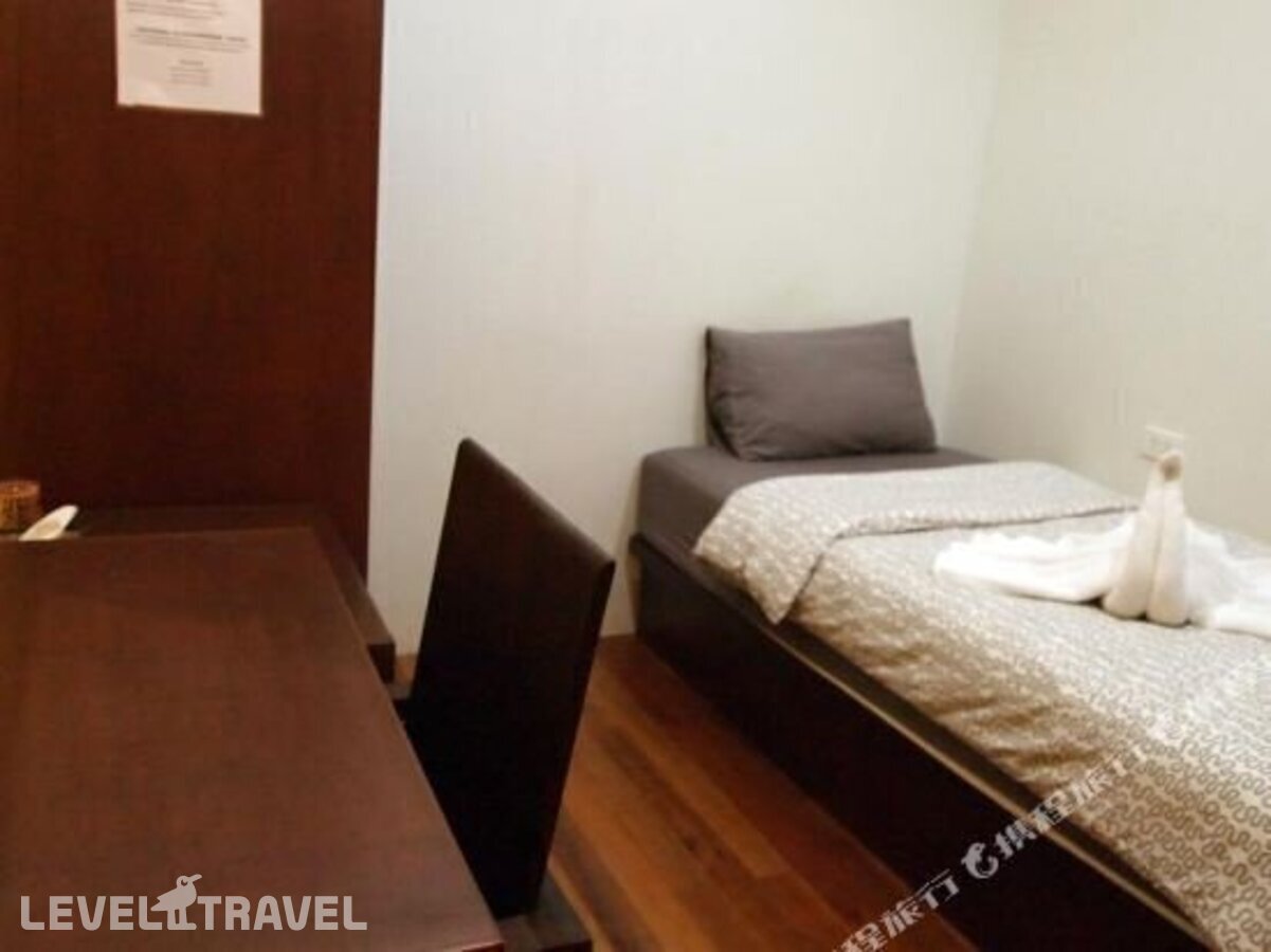 фотографии номера Делюкс отеля Sunny Hostel Phuket в Таиланд(город Пхукет) - фото №9