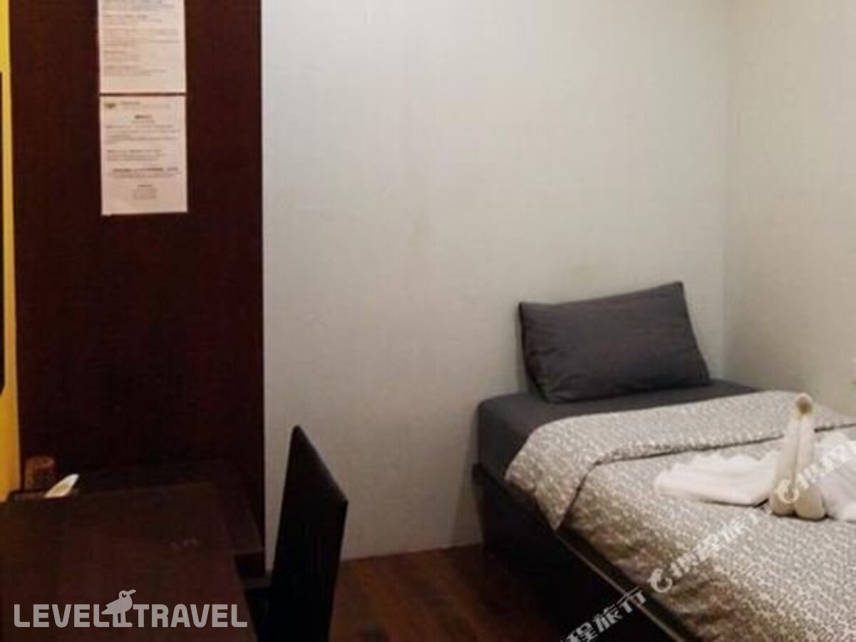 фотографии номера Делюкс отеля Sunny Hostel Phuket в Таиланд(город Пхукет) - фото №10