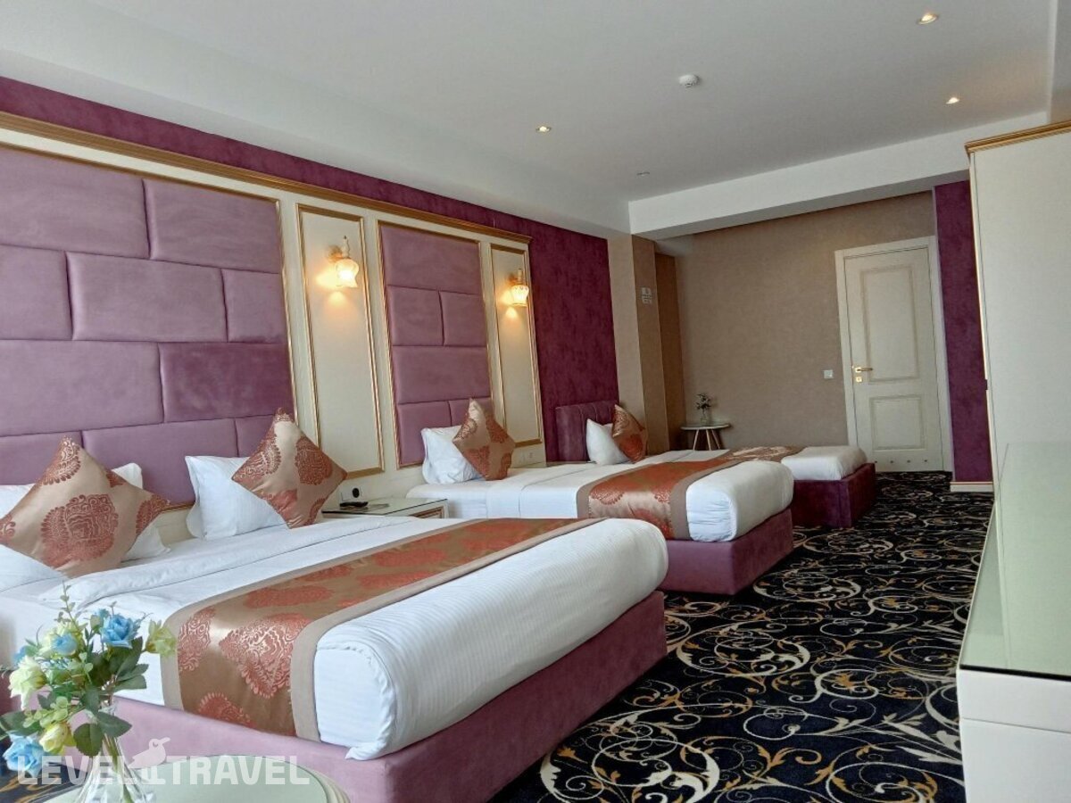 фотографии номера Четырехместный номер отеля Gold Tbilisi Hotel в Грузия(Тбилиси) - фото №3