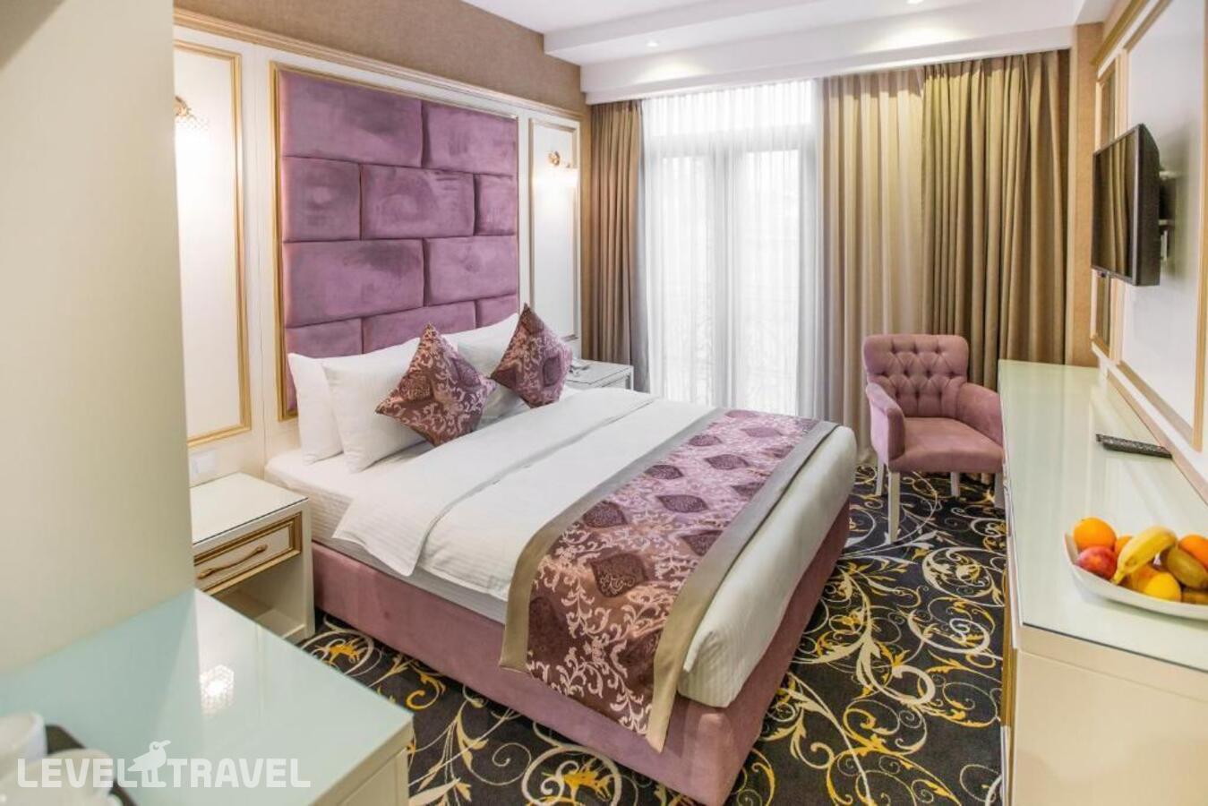 фотографии номера Стандартный номер отеля Gold Tbilisi Hotel в Грузия(Тбилиси) - фото №1