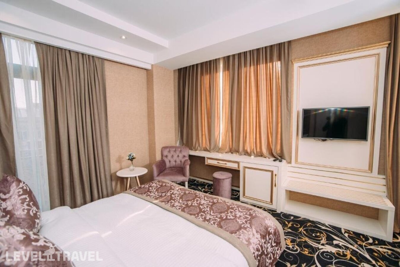 фотографии номера Улучшенный номер отеля Gold Tbilisi Hotel в Грузия(Тбилиси) - фото №12