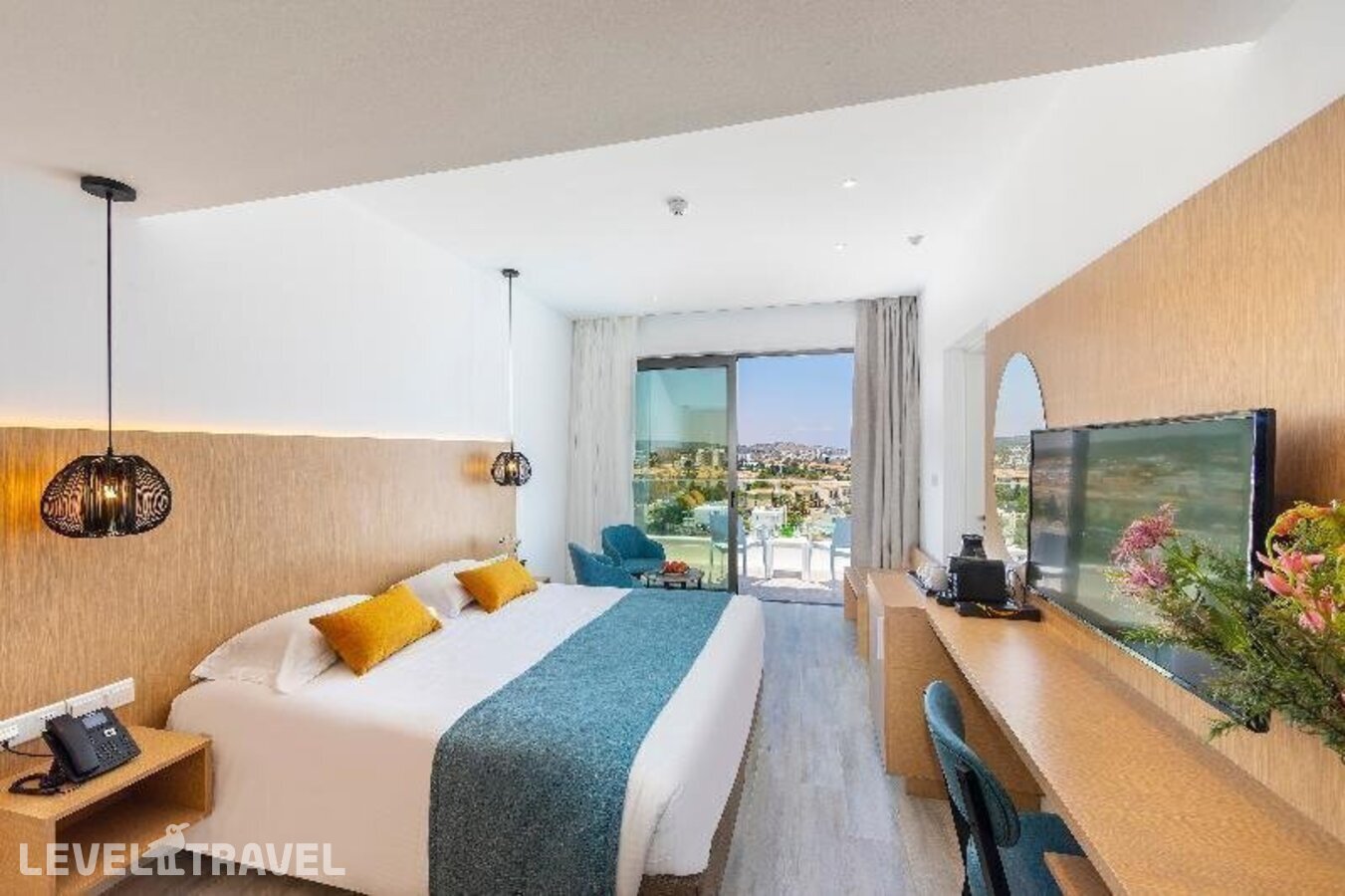 фотографии номера Стандартный номер отеля Leonardo Crystal Cove Hotel & Spa By The Sea (Adults Only 16+) в Кипр(Протарас) - фото №17