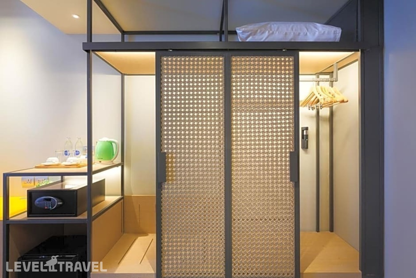фотографии номера Делюкс отеля Ibis Styles Bangkok Sukhumvit Phra Khanong в Таиланд(Бангкок) - фото №12