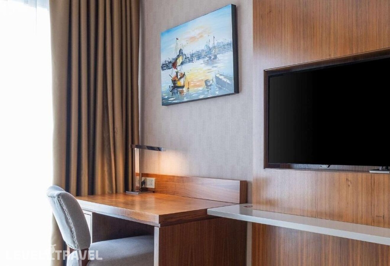 фотографии номера Люкс отеля Clarion Hotel Istanbul Mahmutbey в Турция(Багджылар) - фото №1