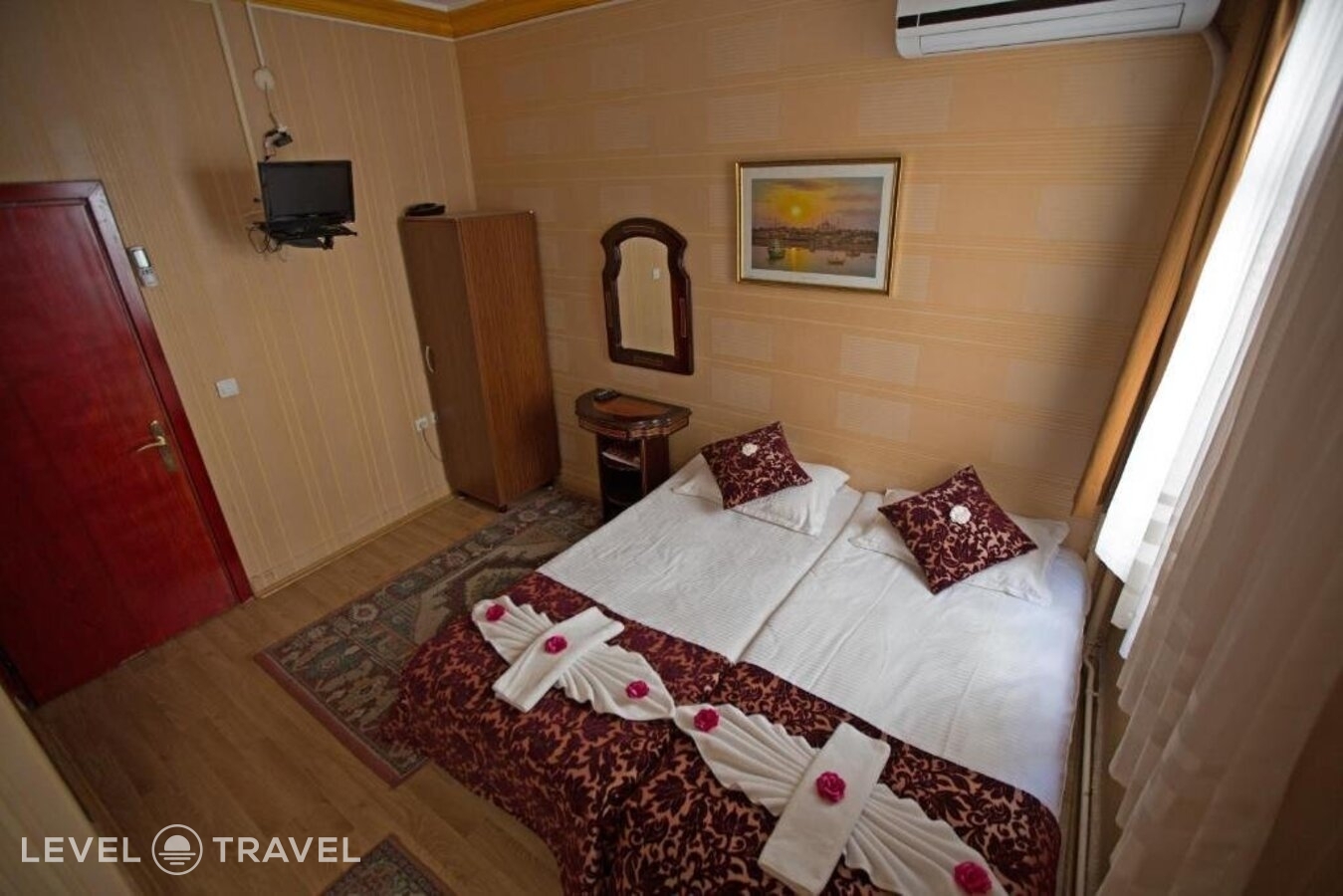 фотографии номера Трехместный экономичный отеля Sirkeci Emek Hotel в Турция(Сиркеджи) - фото №4