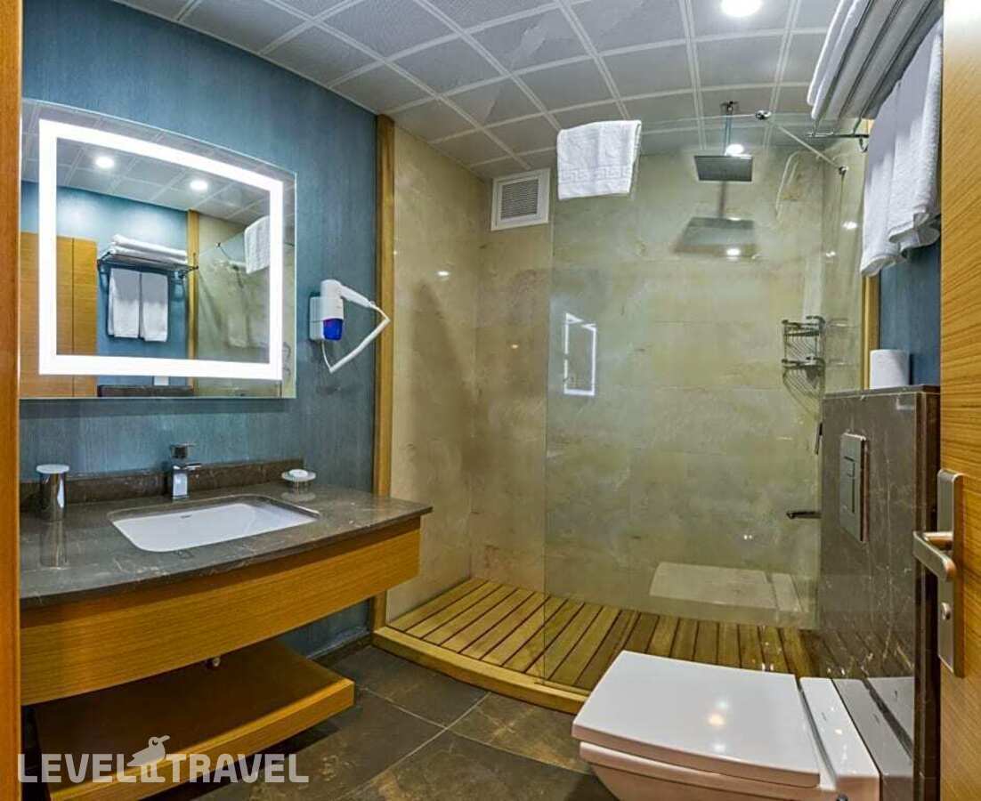 фотографии номера Семейный номер отеля Bisetun Hotel в Турция(Фатих) - фото №2
