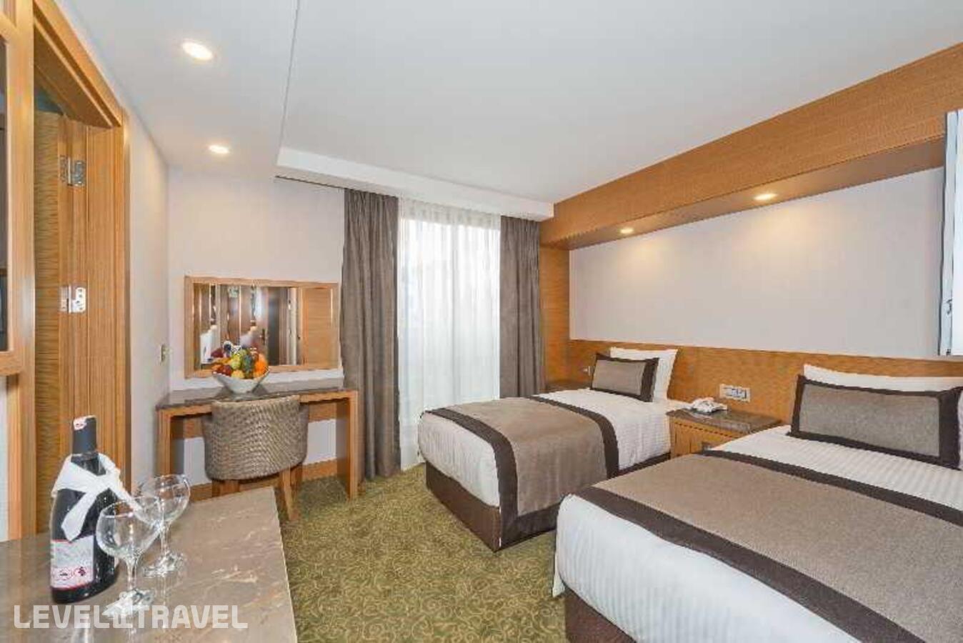 фотографии номера Трехместный номер отеля Bisetun Hotel в Турция(Фатих) - фото №3