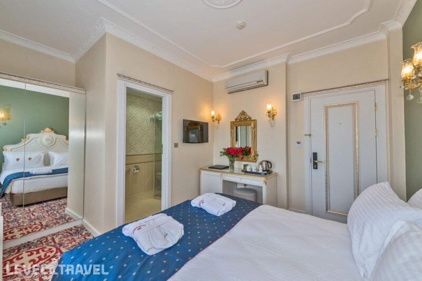 фотографии номера Улучшенный номер отеля The Galataport Hotel в Турция(Бейоглу) - фото №9