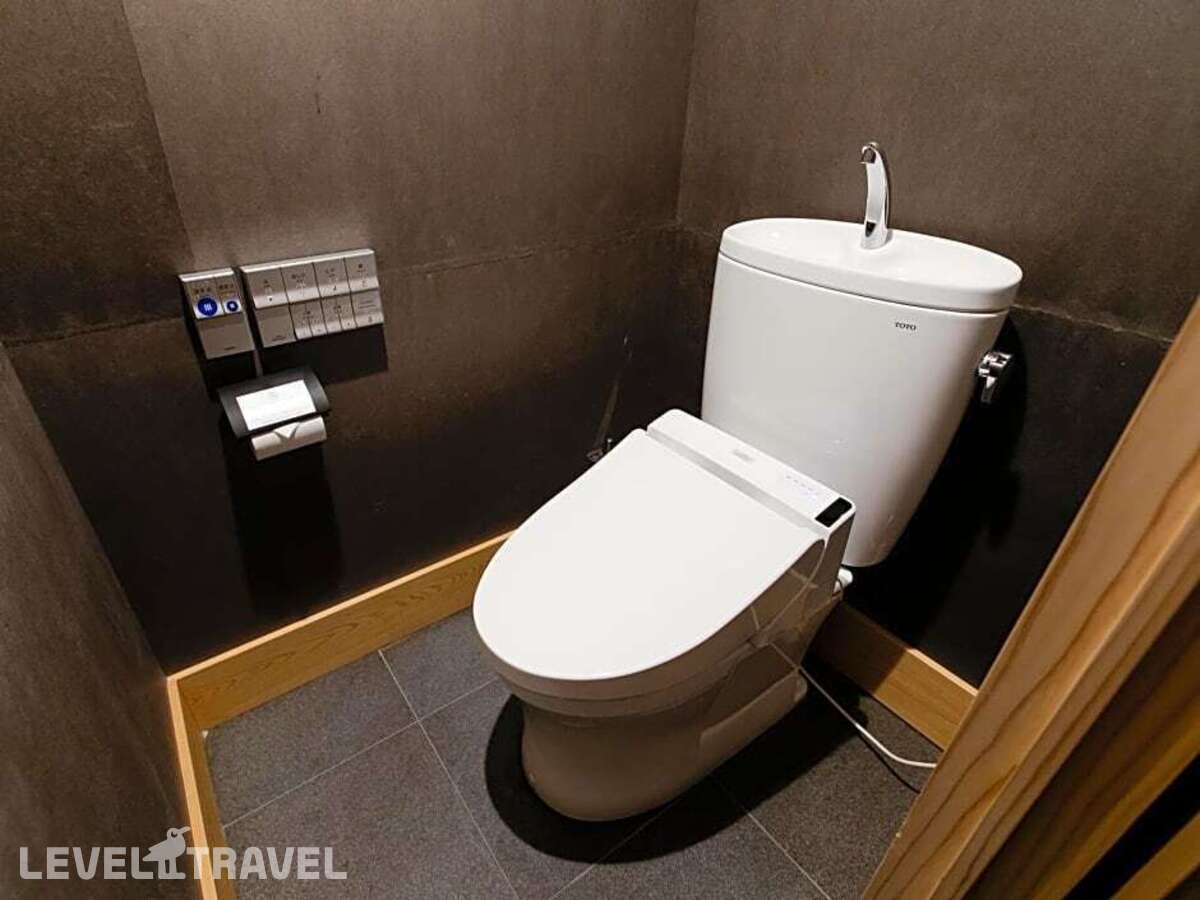 фотографии номера Стандартный номер отеля Hotel Gracery Kyoto Sanjo в Япония(Киото) - фото №9