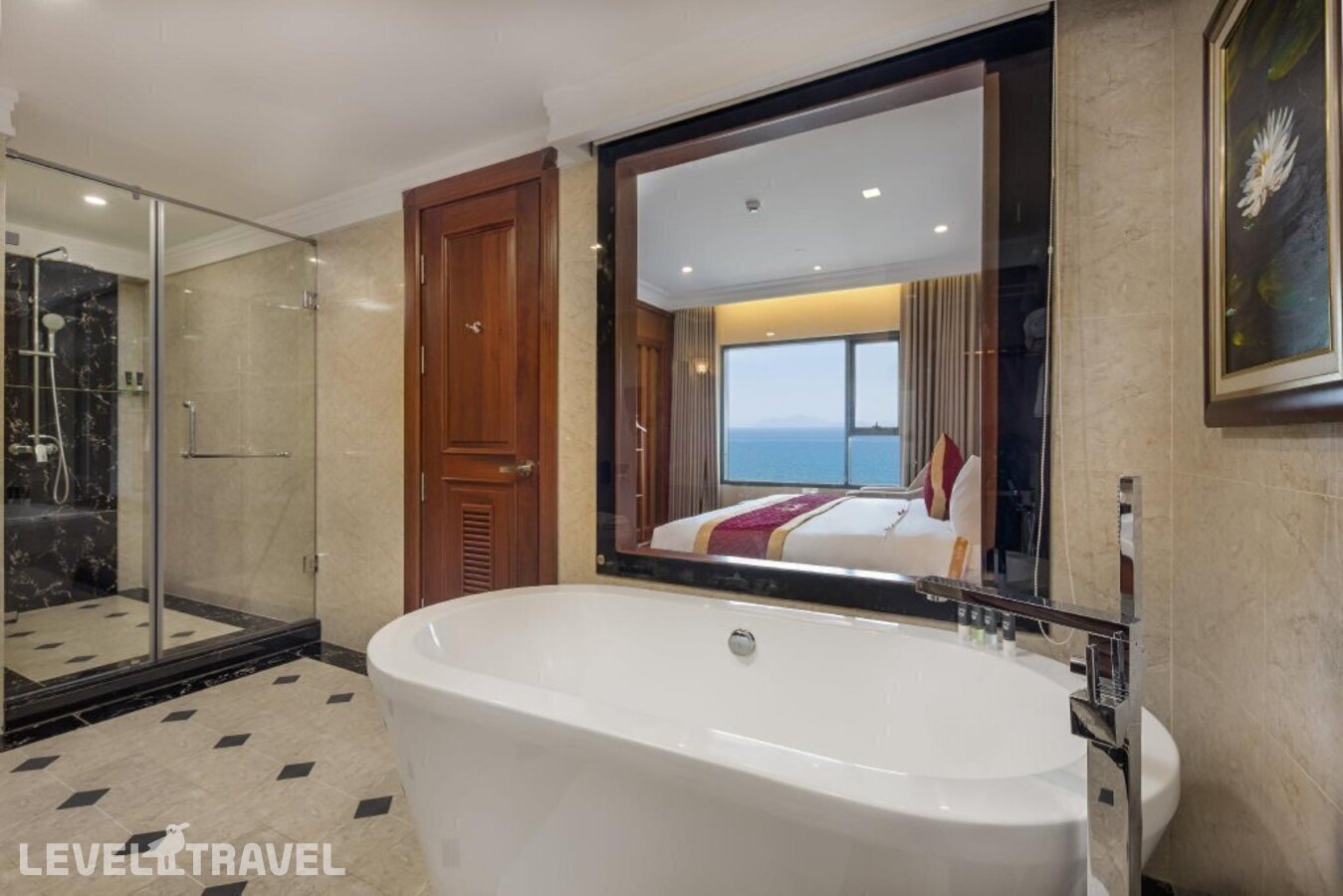 фотографии номера Полулюкс отеля Dlg Hotel Danang в Вьетнам(Дананг) - фото №2