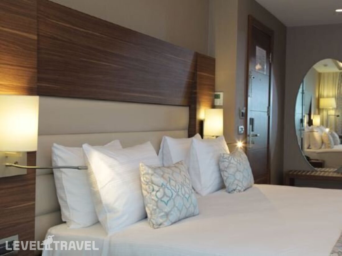фотографии номера Трехместный улучшенный отеля Bricks Hotel Istanbul в Турция(Бахчелиэвлер) - фото №4