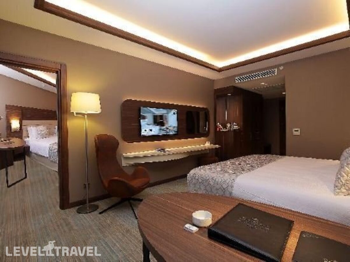 фотографии номера Трехместный улучшенный отеля Bricks Hotel Istanbul в Турция(Бахчелиэвлер) - фото №1