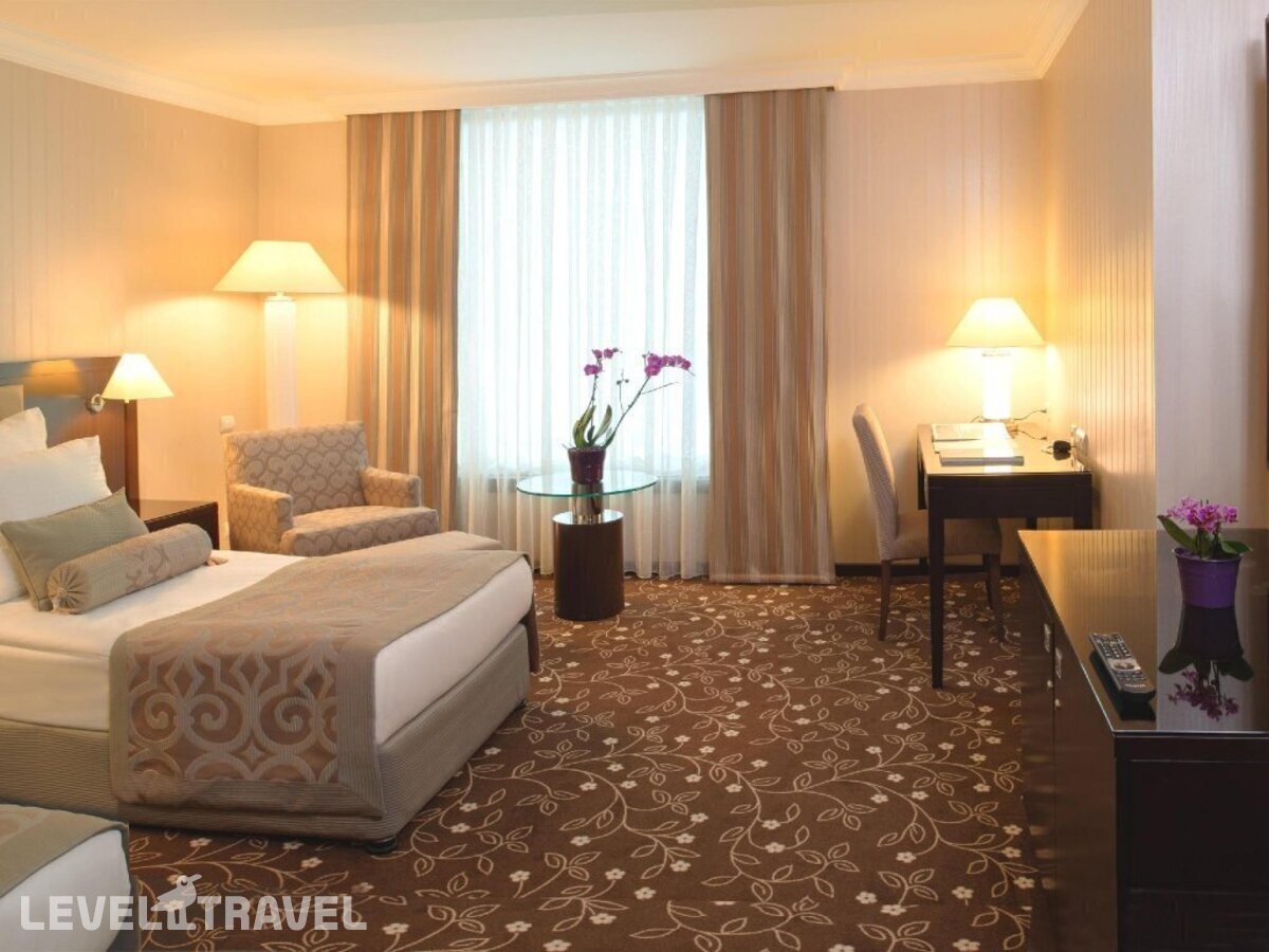 фотографии номера Клубный номер отеля Kaya Istanbul Fair & Convention Hotel в Турция(Бейликдюзю) - фото №3